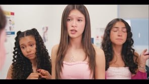 Janis criança sofrendo bullying