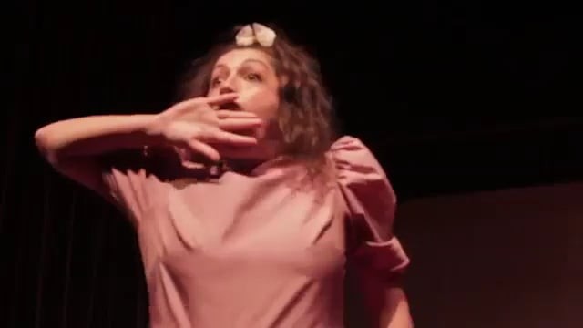 Nanda Brandão | Teatro | Personagens caricatas