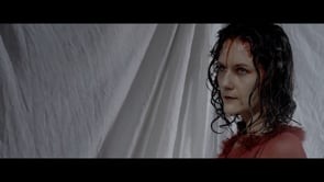 Cena odisseia Morte - Atriz Tati Miiller 2022