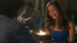 cena Luana (Joana Borges) e Nicolau (Danilo Mesquita)