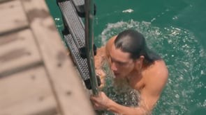 Pedro Bonilha como "Danilo" na série "Temporada de Verão" da Netflix