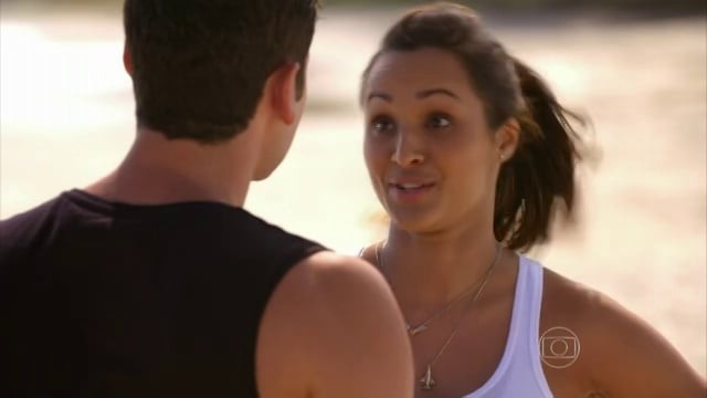 Thaíssa Carvalho em Flor do Caribe como Tenente Isabel (Globo)