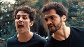 1) Sequestramos uma diretora de elenco