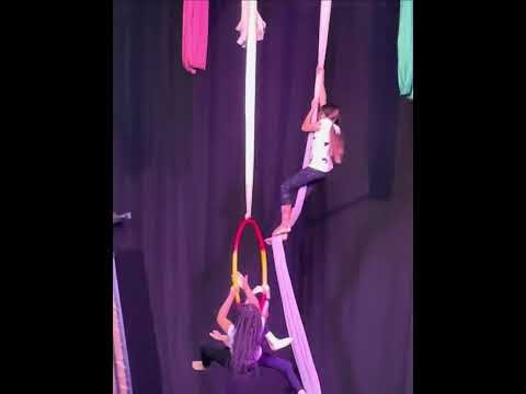 Apresentação do Circo no Galpão Cortina - 2024