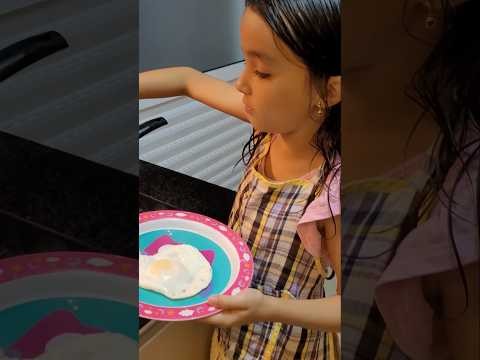 Ovo Frito Perfeito da Luísa - Canal Mundo Luísa e Mariah