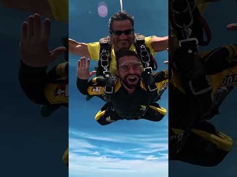 Shorts Salto de Paraquedas - 1,3 mil visualizações