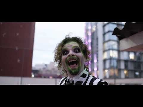 Vídeoclipe musical (Em Inglês)