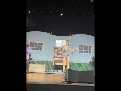 Gabi Amaral em DPA / GLOOB a com grande elenco em apresentação em Brasília