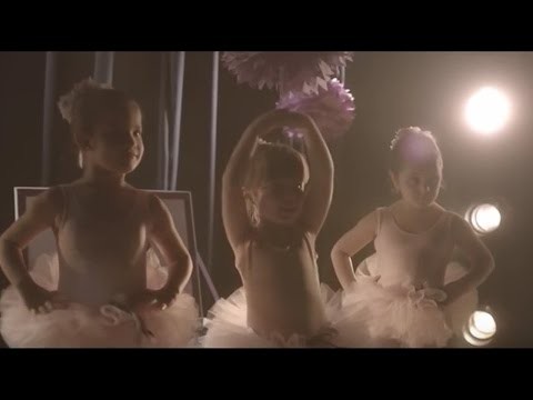 COMERCIAL KLEENEX 2015