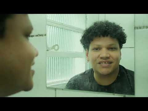 CENA "INVISÍVEL PRA MIM MESMO" DE FELIÊ AGUÌAR