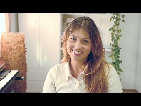 Monólogo comédia - Júlia Bach