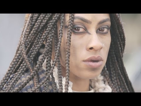 Pombomorfose - bailarina contemporanea
