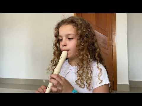 Flauta. Maria Clara Janhsen. 8 anos