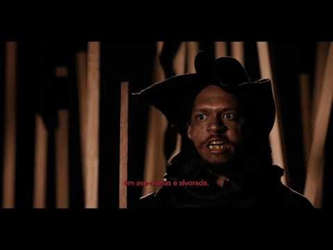Cena do filme "O diabo na rua no meio do redemunho"