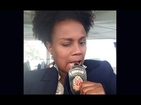 Participação no filme "Os parças 2"- personagem: Delegada Alvarina