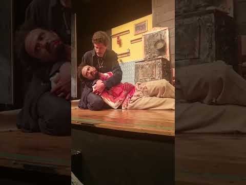 A Canção dos Lobos e dos Chacais - Peça Teatral