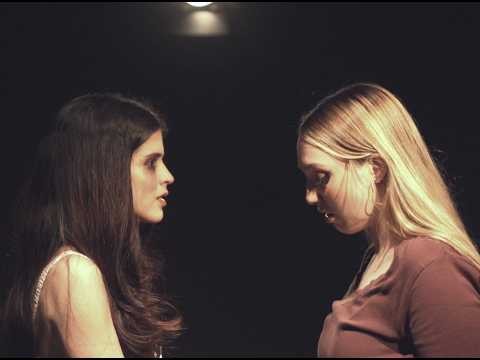 Cena final do curta metragem coroa de louros