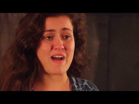 Videobook - Atriz Anelise Ferrão