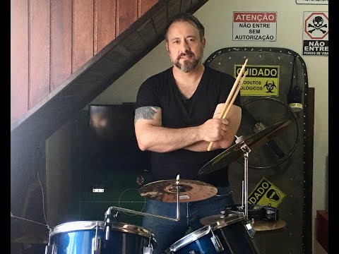 Solon tocando Bateria  -  CWB Casting
