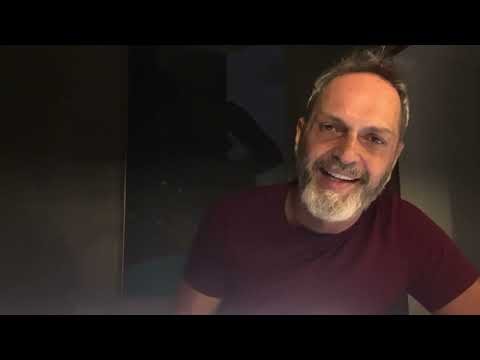 ME APRESENTO em dois minutinhos