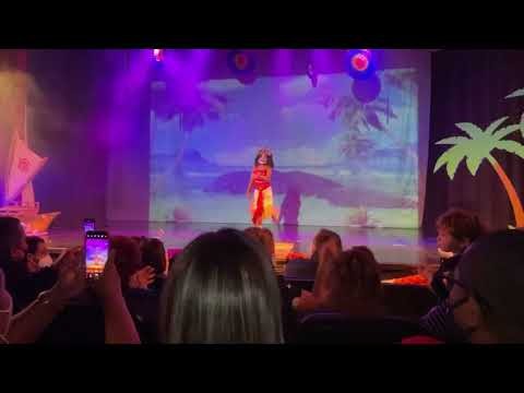 Apresentação Teatral-Minha primeira protagonista/Moana