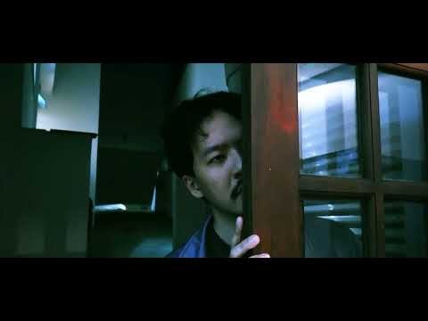 Cenas do curta 17:42