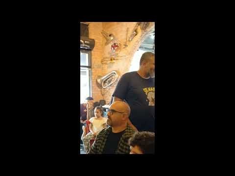 Trecho apresentação "Na sua estante" (Pitty)