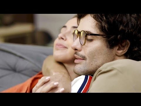 Curta “Escova de Dente” - Gabriel Maximo e Iasmin Farias.