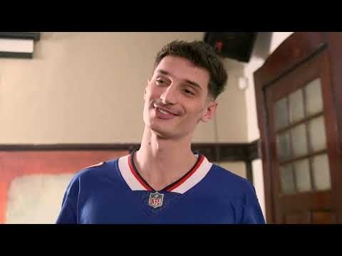 Cena de (GUERRA ENTRE HERDEIROS) - Comédia