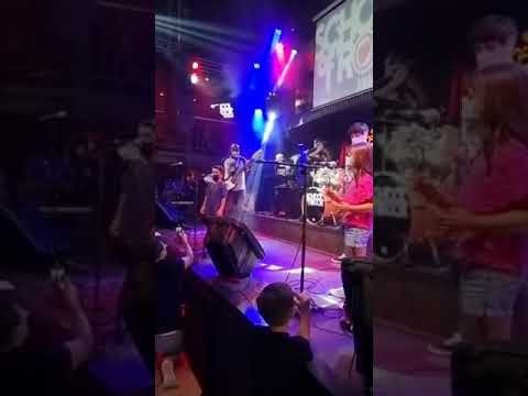 Apresentação Schoolofrock