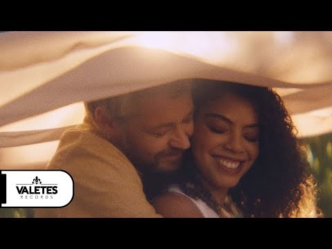 Clipe Coral Dourado