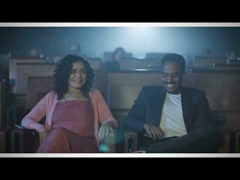 Cena — Comédia romântica leve