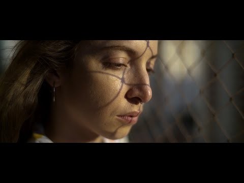 Atuação no Videoclipe "Wendy in Wonderland" - Banda Cambriana