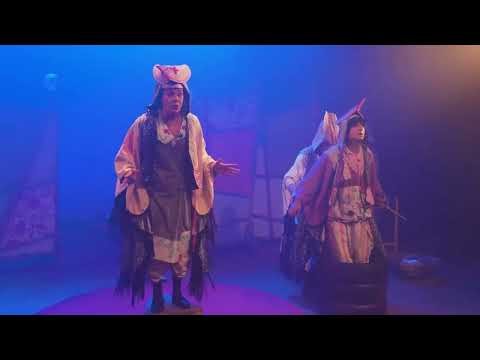 peça teatral O Menino e a Cerejeira