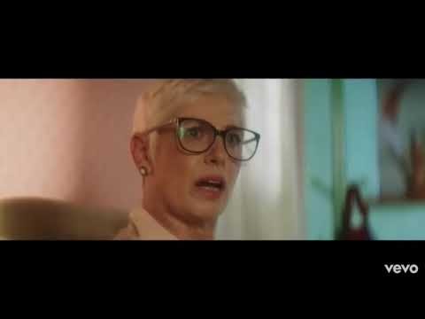 Clipe do Vitão  "Pensa"