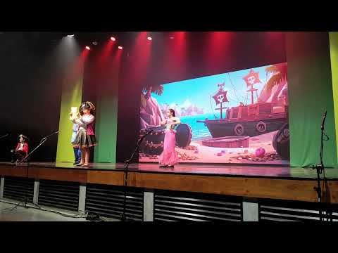 Apresentação Teatro Laura Maiorino