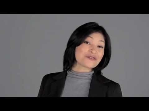 Apresentadora - Lia Antunes