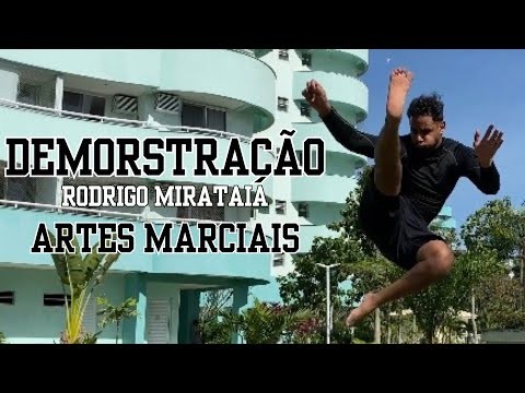 Demonstração de Lutas.