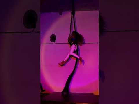Mostra de Tecido Acrobático