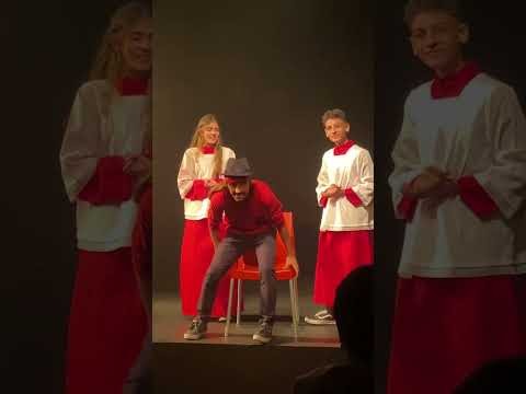 Parte da Cena “Coroinhas” - Teatro O Tablado - Dez 2022