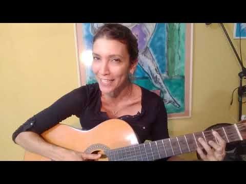 Atriz Giovanna Araújo Cantando