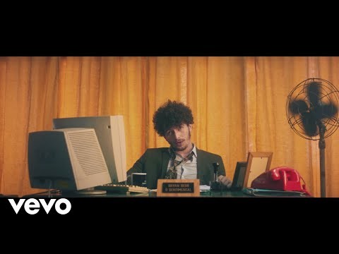 Clipe Eu sou sentimental
