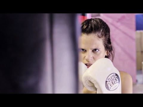 Cena: "Lute como uma menina"
