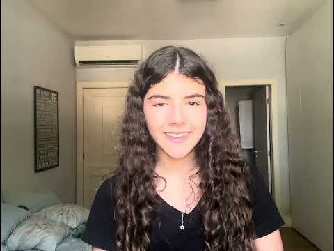 Carol Gadelha - 14 anos