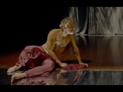 André Amahro no TEATRO