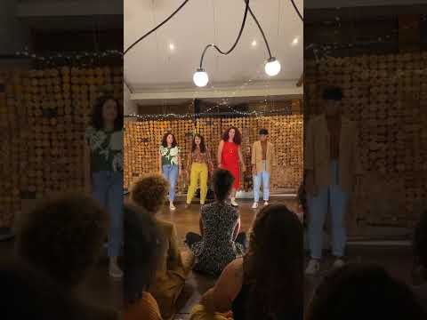 Fabiana Rocha cantando Ponto de Nanã