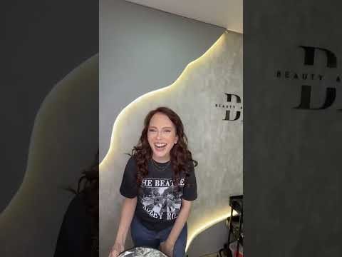 Vídeo meio corpo.
