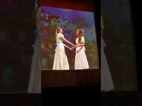 Cena do Musical da Disney